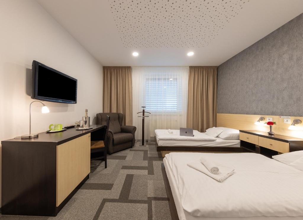 BNC Hotel - Restaurant - Bowling - Resim 30