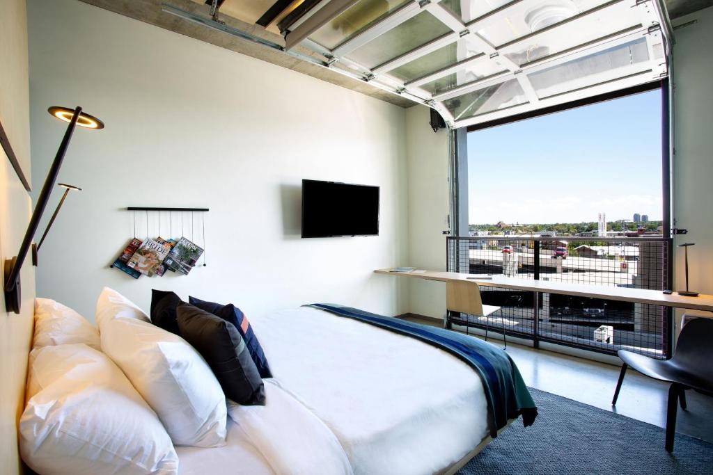The Source Hotel - 