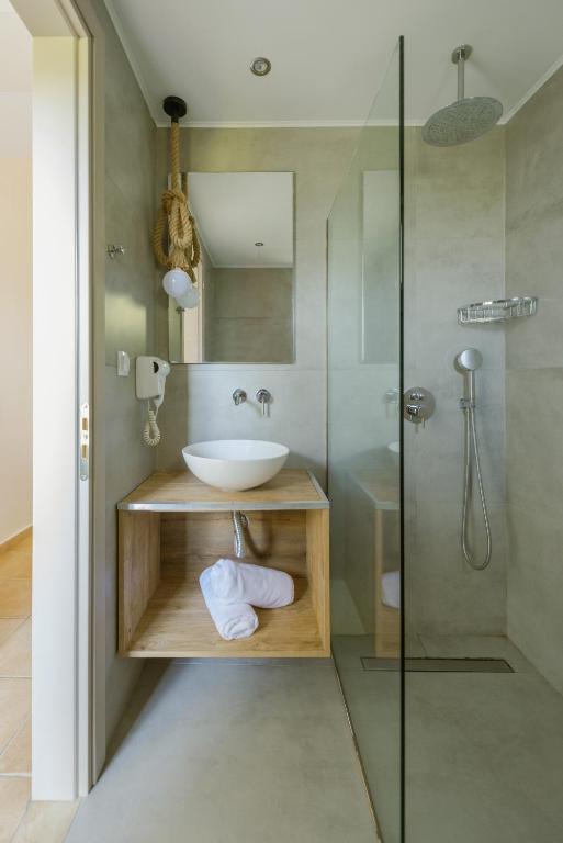 Koupelna v ubytování Ecoresort Hotel Zefyros