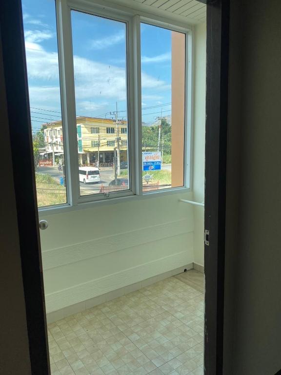 U Dee Room and Coffee - 9