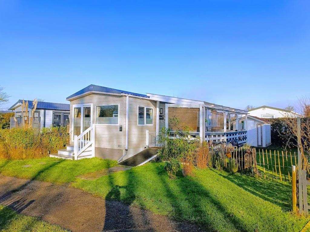 Zahrada ubytování Beach Resort Kamperland - RBR 266