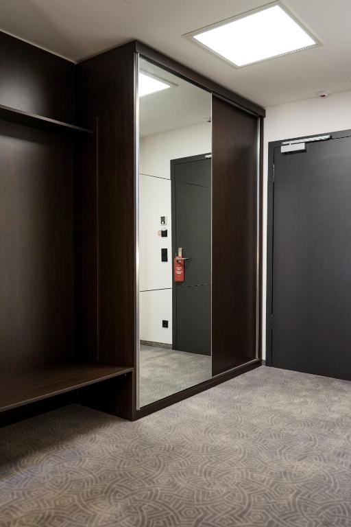 M-Pire Hotel Berlin - Resim 43