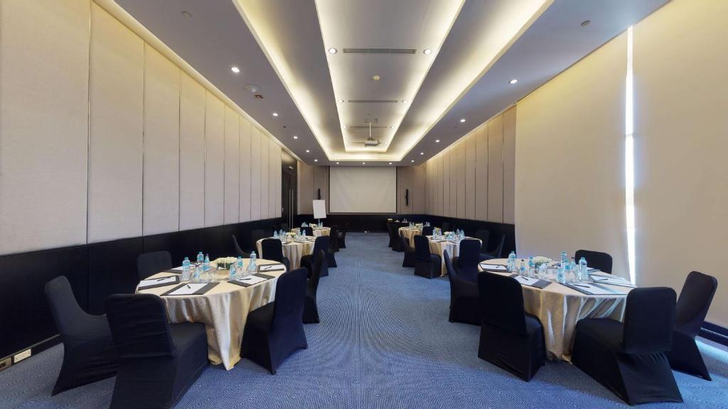 Posezení v ubytování Dusit Thani LakeView Cairo