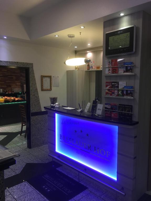 Breslauer Hof Am Dom - Resim 17