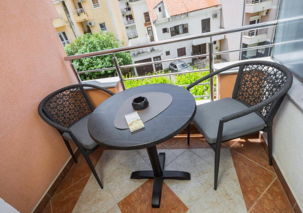 Балкон або тераса в Adzic Apartments