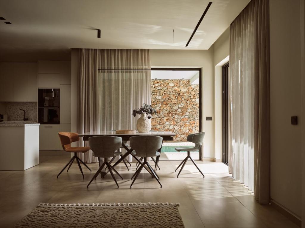 Posedenie v ubytovaní Vorto Luxury Villas, a Signature Island Retreat, By ThinkVilla
