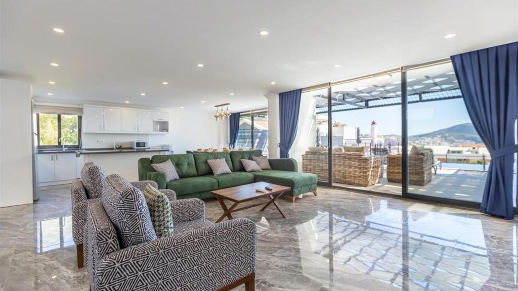 Posezení v ubytování Kalkan 5 Bedroom Villa 2833
