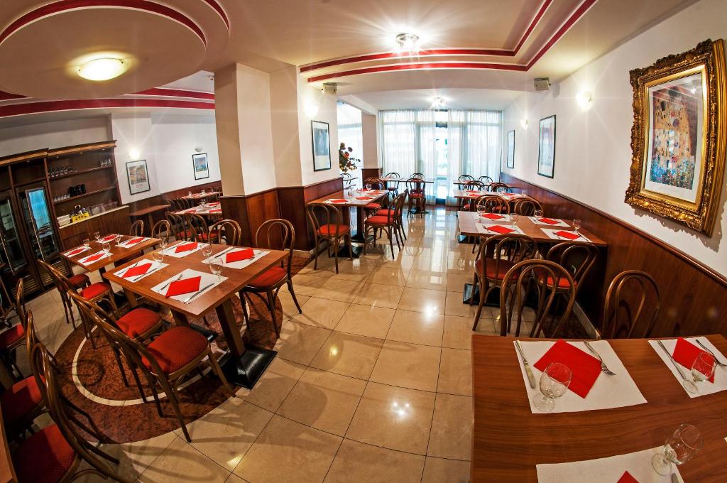Restaurace v ubytování Hotel Primo