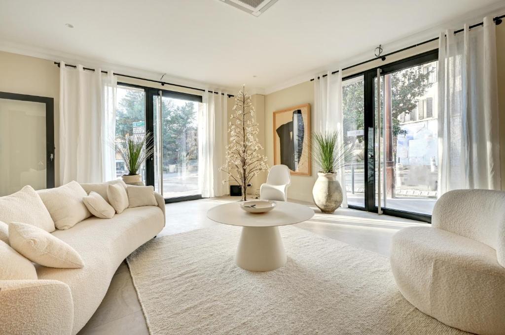 Hôtel Bellegarde by Viktor - Resim 1