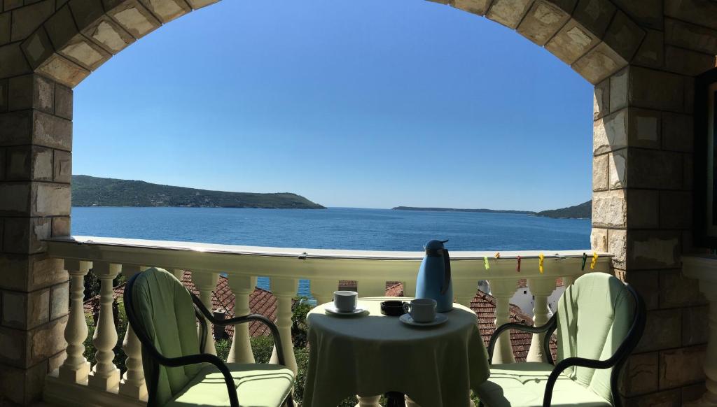 Garni Hotel Bokeška Noć