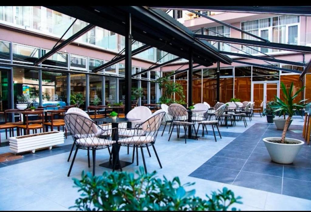 Restaurace v ubytování Ajsel Hotel