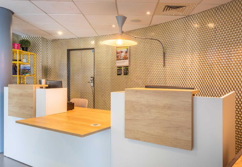 B&B HOTEL Marseille Bonneveine - Resim 19