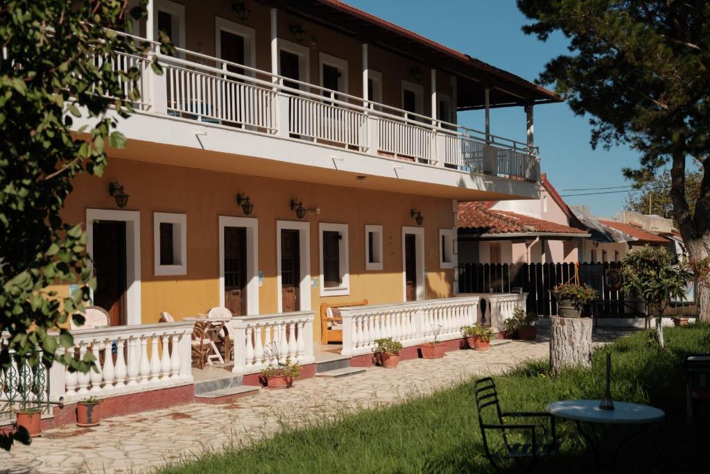 Budova, kde se aparthotel nachází