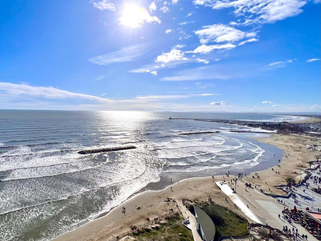 Photo de la galerie de l'établissement 61 m2 - 2 ch - Plages -commerces-port, à La Grande Motte