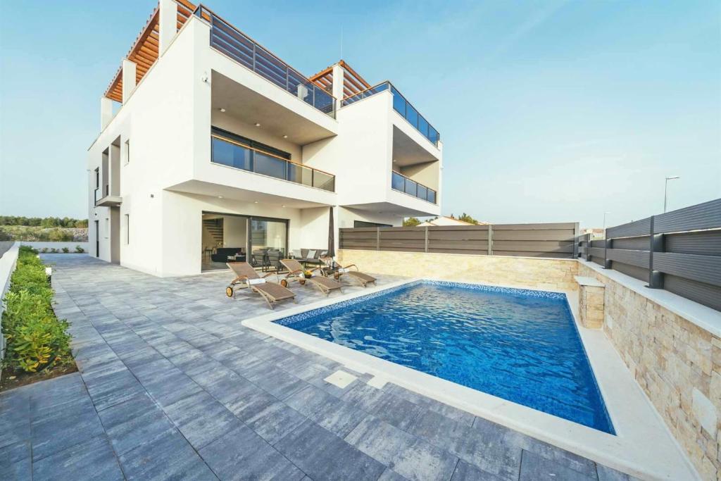 スリマにあるVilla Ana-Ninaのギャラリーの写真