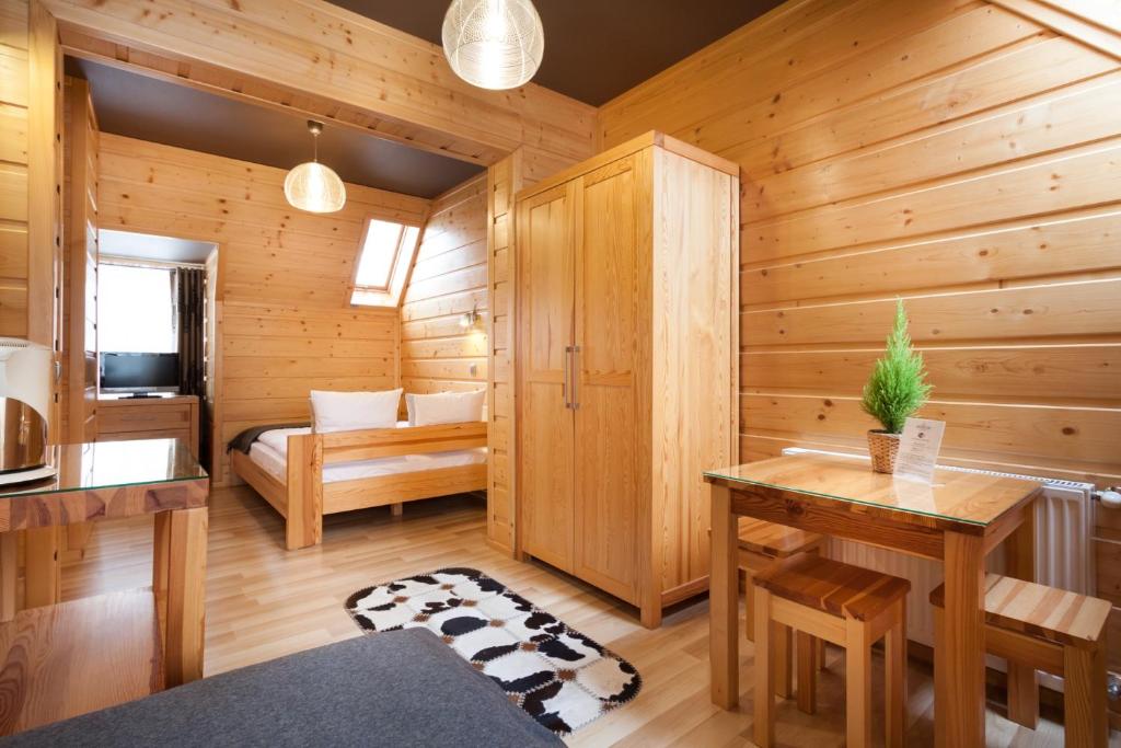 Pokoje Gościnne BENITA - 17