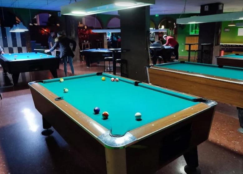 Biliár nebo kulečník v ubytování ARENAL GOLF HOME