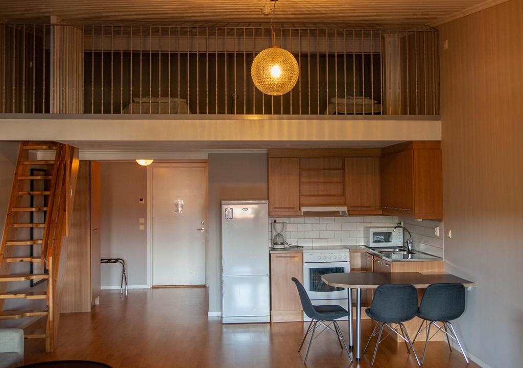Kuchyň nebo kuchyňský kout v ubytování Hotell Ronja
