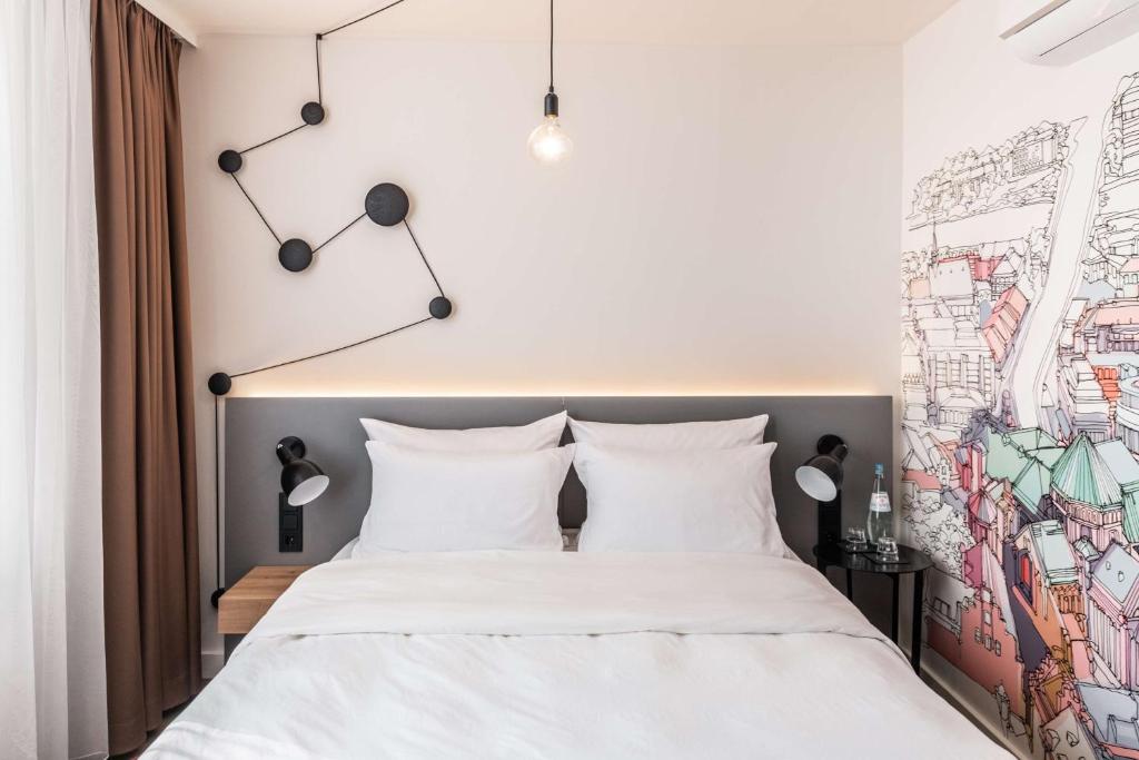 
Penta Standard Room (Queen)
