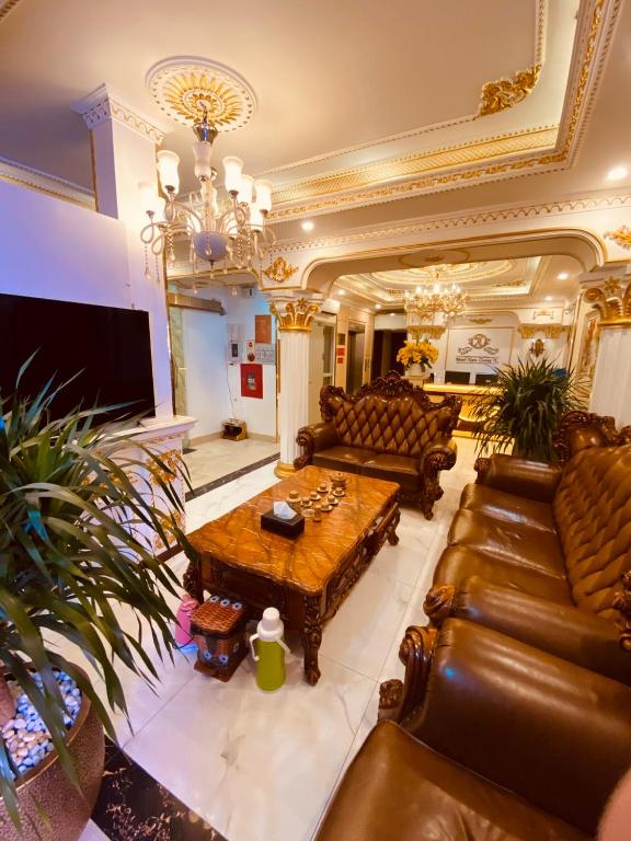 Posezení v ubytování Nam Cường X Hotel