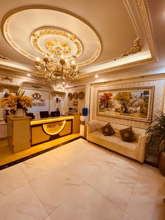 Vstupní hala nebo recepce v ubytování Nam Cường X Hotel