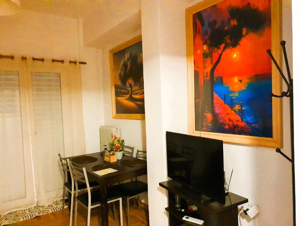 Telewizja i/lub zestaw kina domowego w obiekcie Success's Apartment
