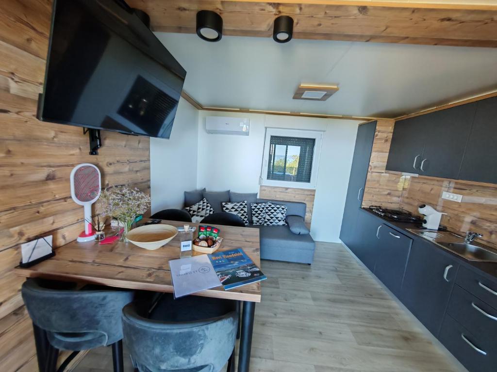Kuchyň nebo kuchyňský kout v ubytování Mobile home Sparkle TT
