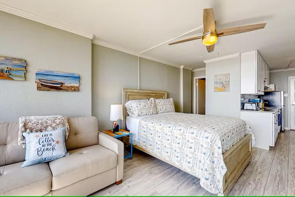 Islander East Condominiums photo