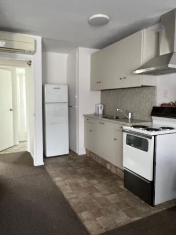 Garden City Motel - Resim 28