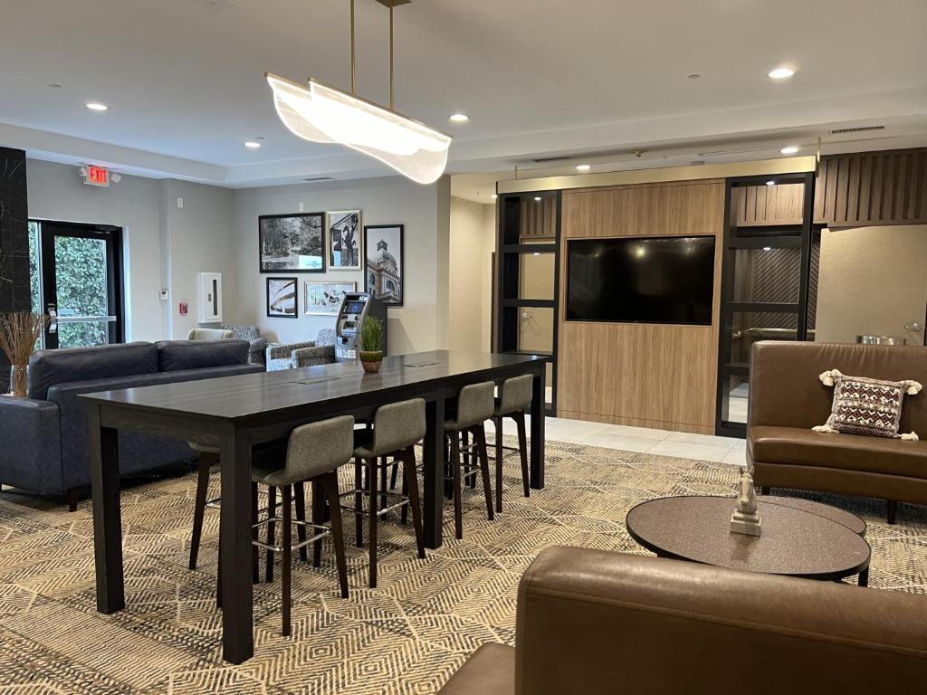 Doubletree By Hilton Fort Worth Fossil Creek photo