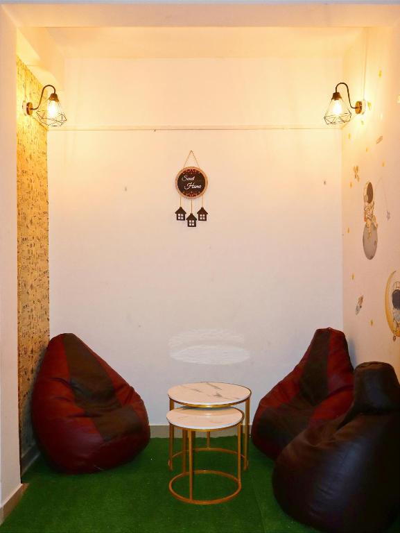 Posezení v ubytování Nomad's Nest Backpackers Hostel