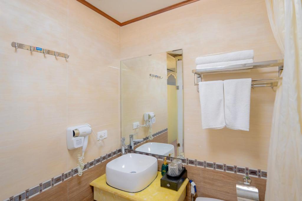 Koupelna v ubytování Hotel Du Palace
