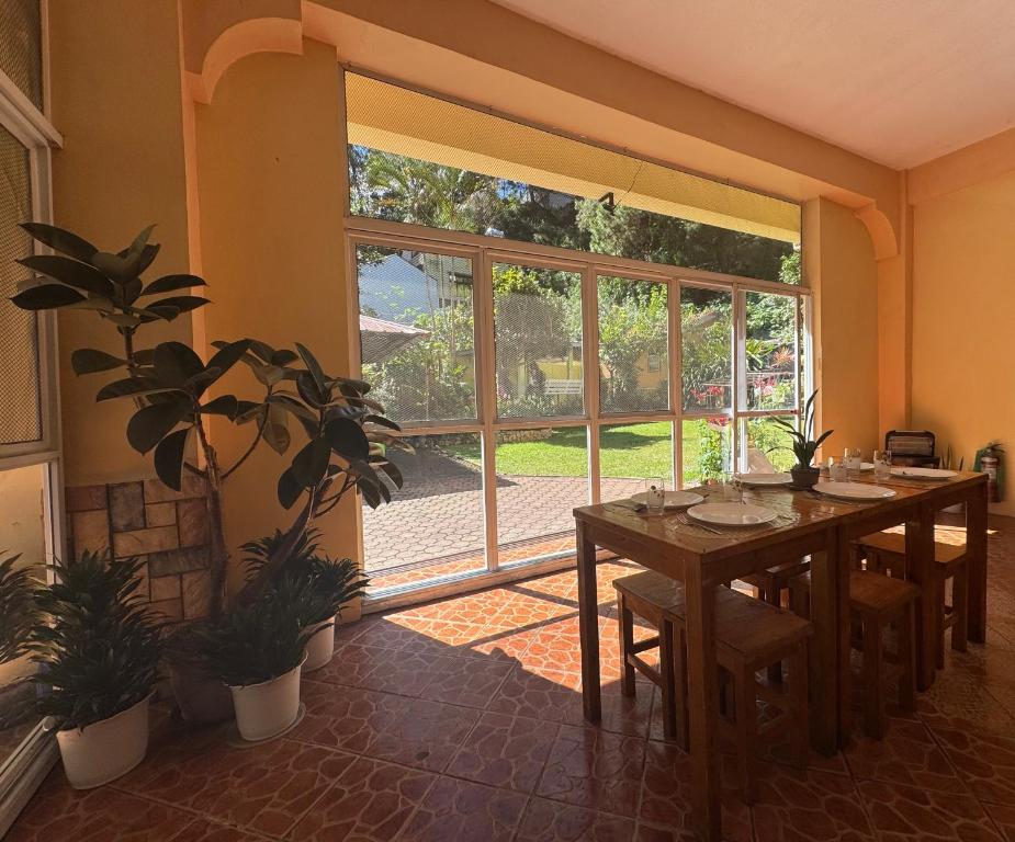 Malbros Guest House photo