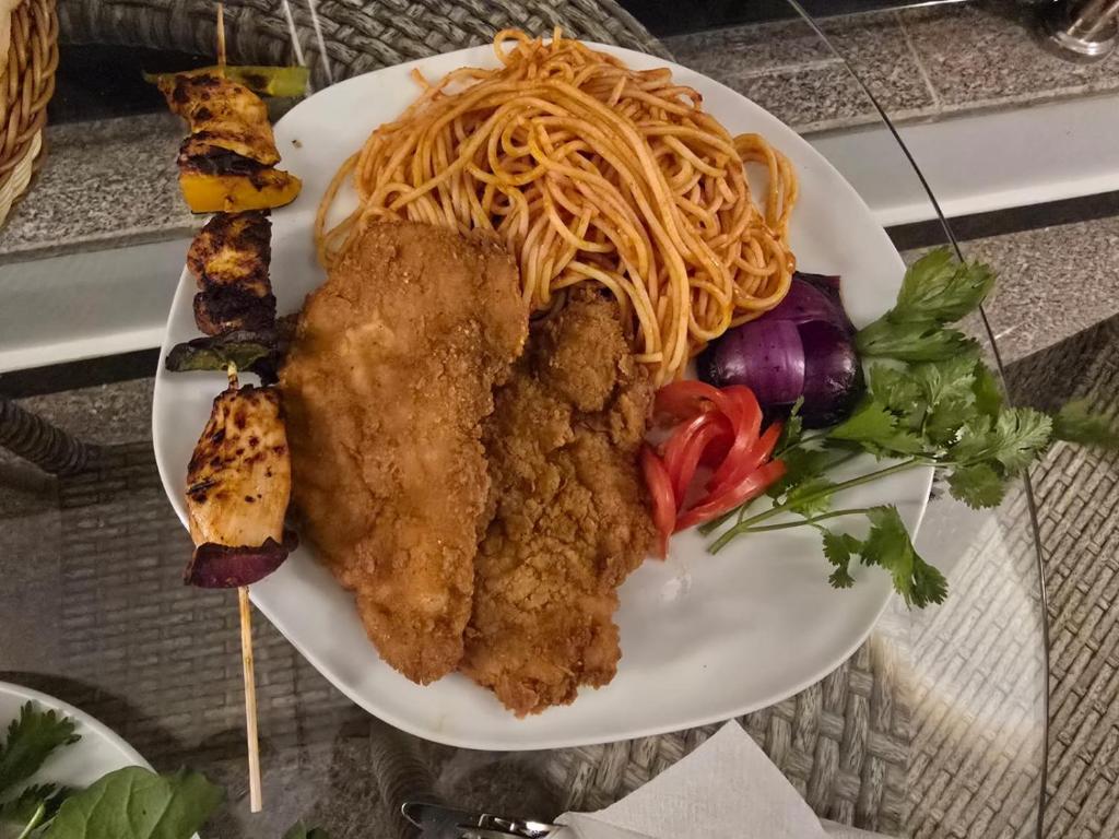 Jídlo v hotelu nebo okolí