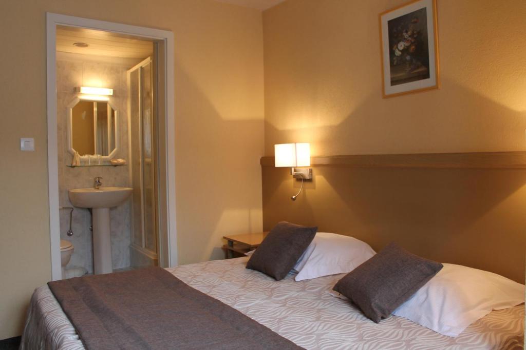 Auberge des Trois Châteaux – photo 32
