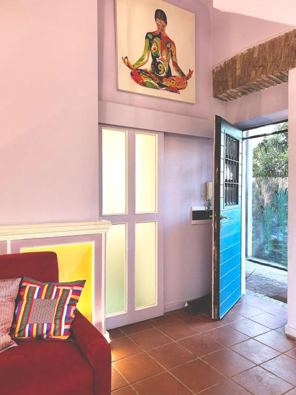 Posedenie v ubytovaní suite with terrace and loft with garden in Milan naviglio pavese