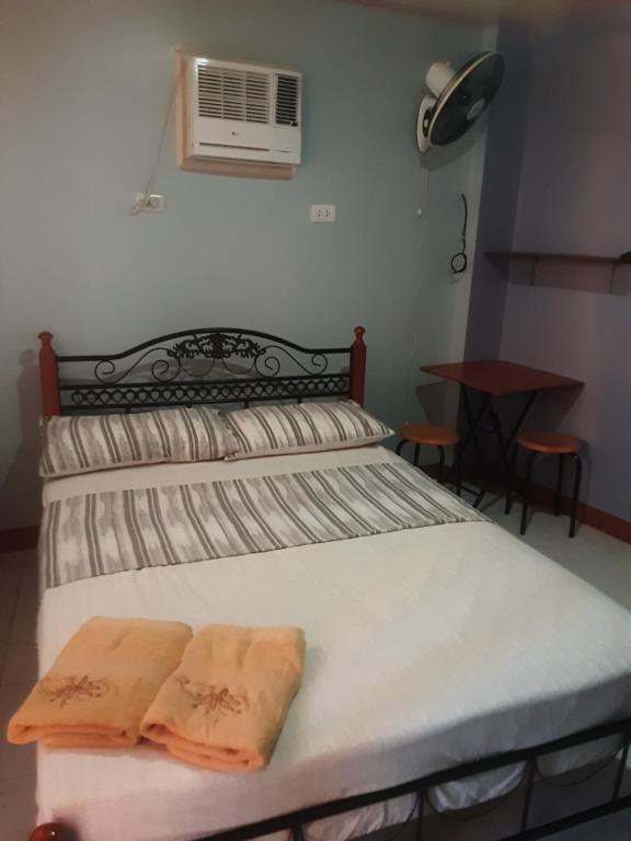 Sunset Vista Sea Front Guest House - Budget Double Room