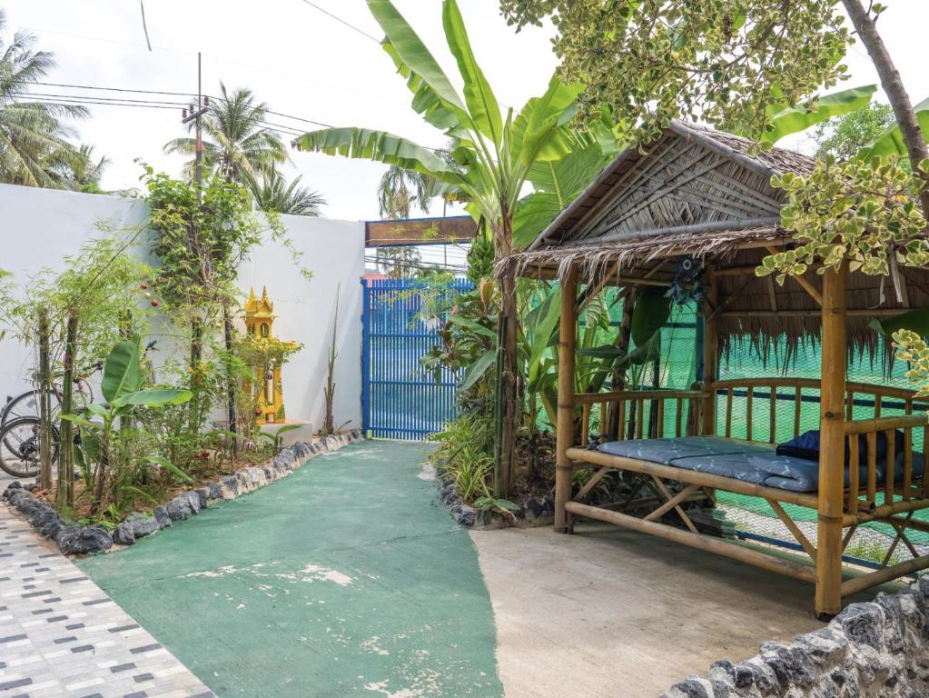 Zahrada ubytování Los Patios Hostel Phuket