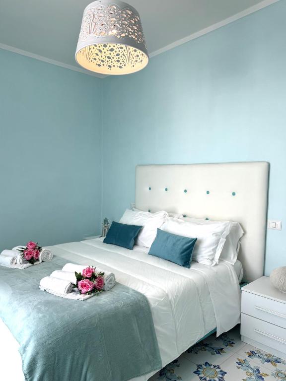 Postel nebo postele na pokoji v ubytování Pharus Miseni Suites and rooms