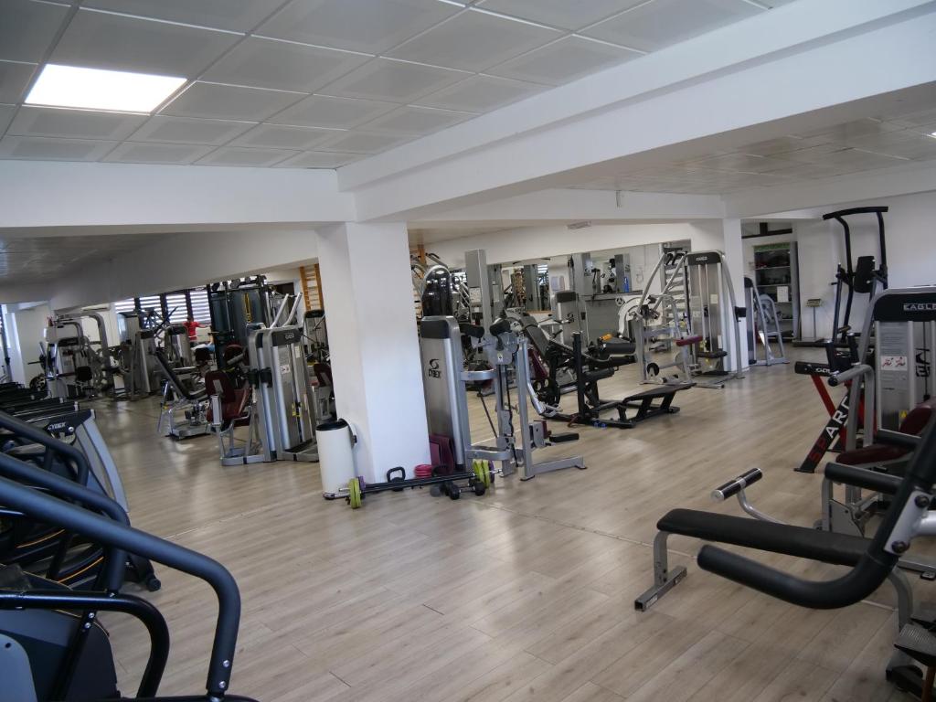 Fitness centrum a/nebo fitness zařízení v ubytování RaAy