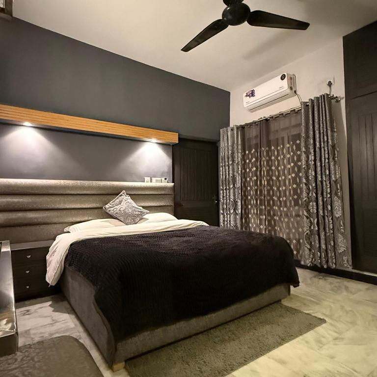 GreenLux Residency - Economy Double Room