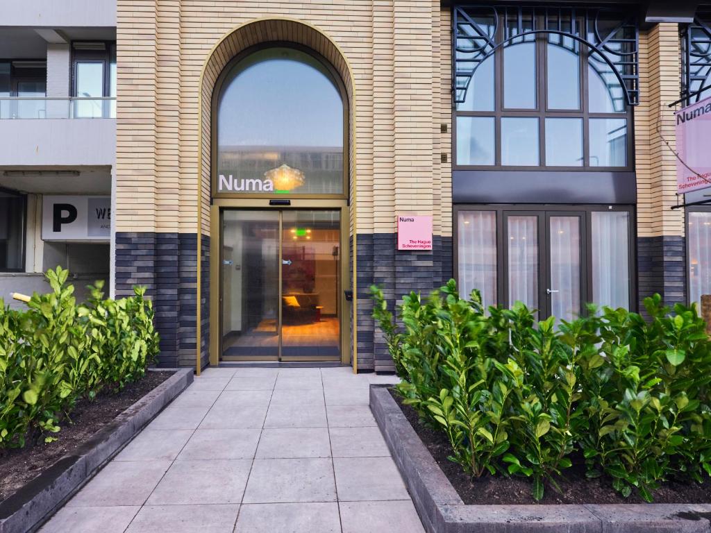 Budova, kde se aparthotel nachází