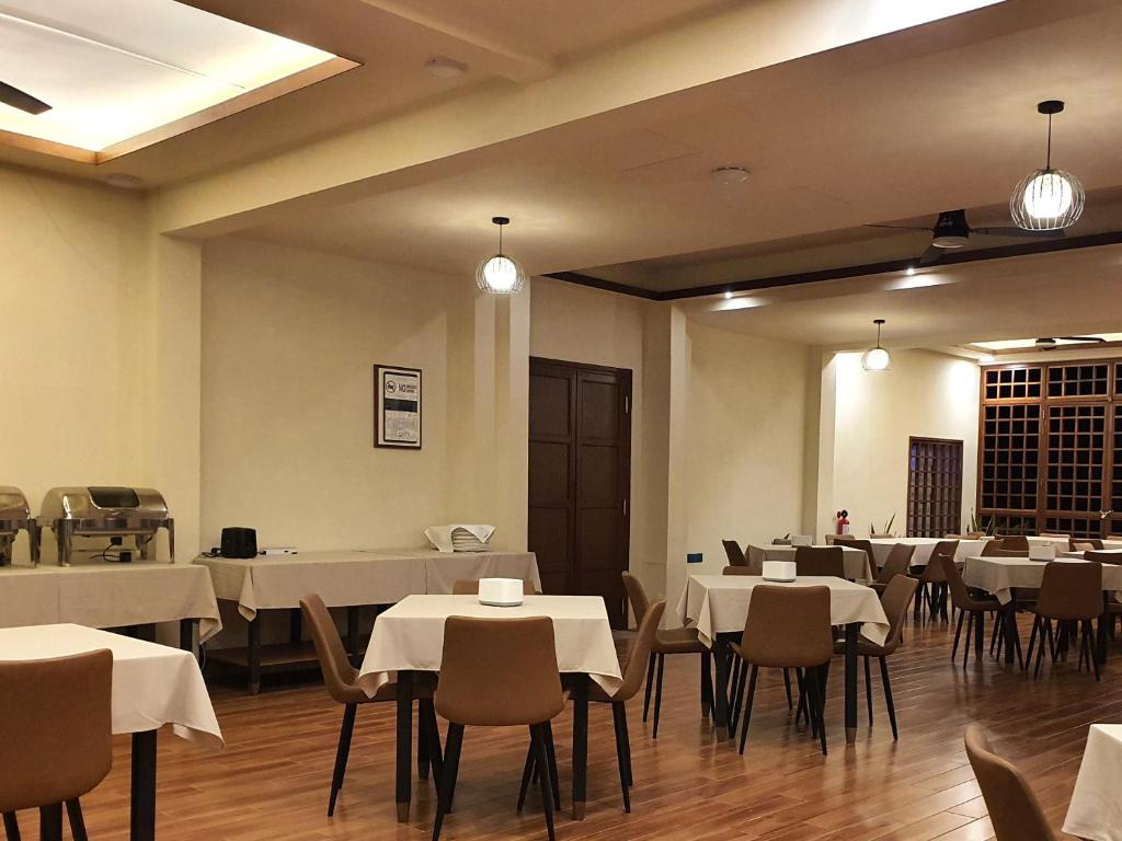Restaurace v ubytování Kuredhi View