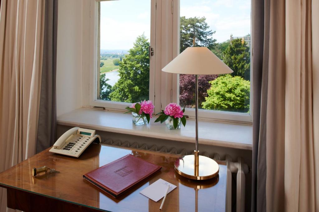 Hotel Schloss Eckberg - Resim 24