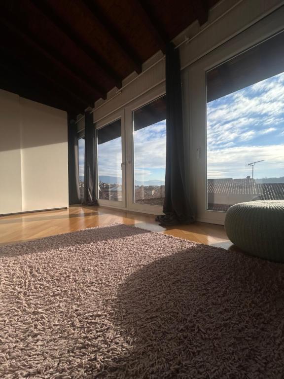 A bed or beds in a room at La casa di Angelina