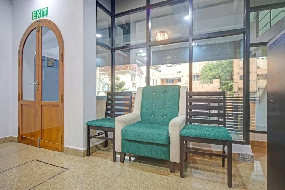 Posezení v ubytování Hotel Sadha Siva