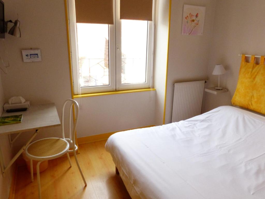 Logis Hôtel Au Croissant - Single Room