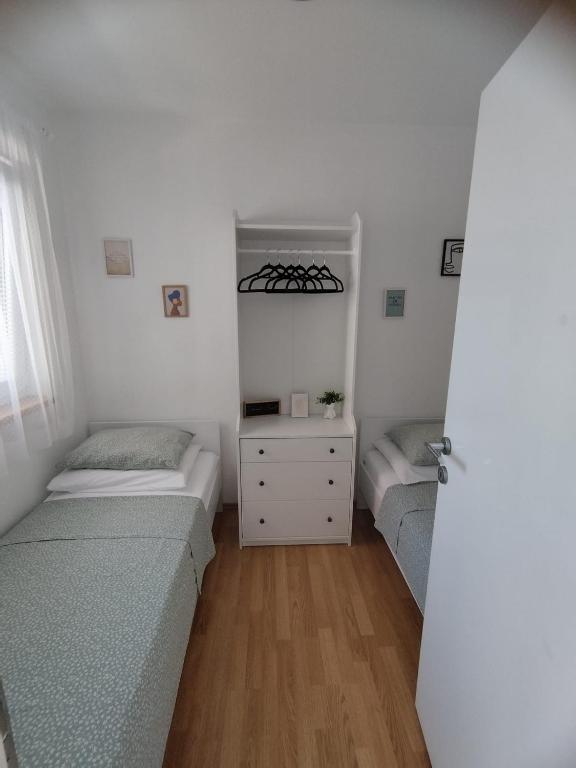 Posteľ alebo postele v izbe v ubytovaní Apartment Petar - 20 meters from the Beach