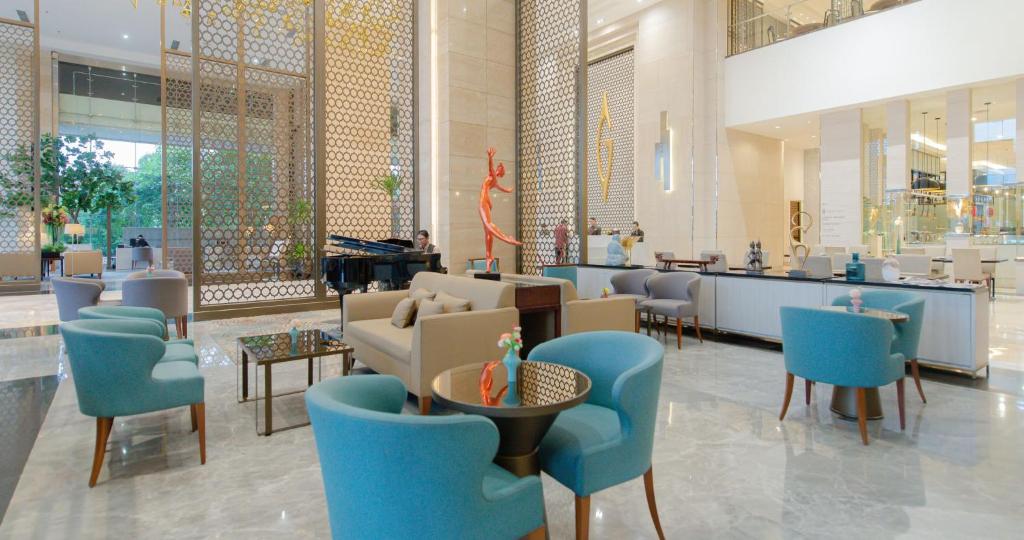 Posezení v ubytování Gumaya Tower Hotel