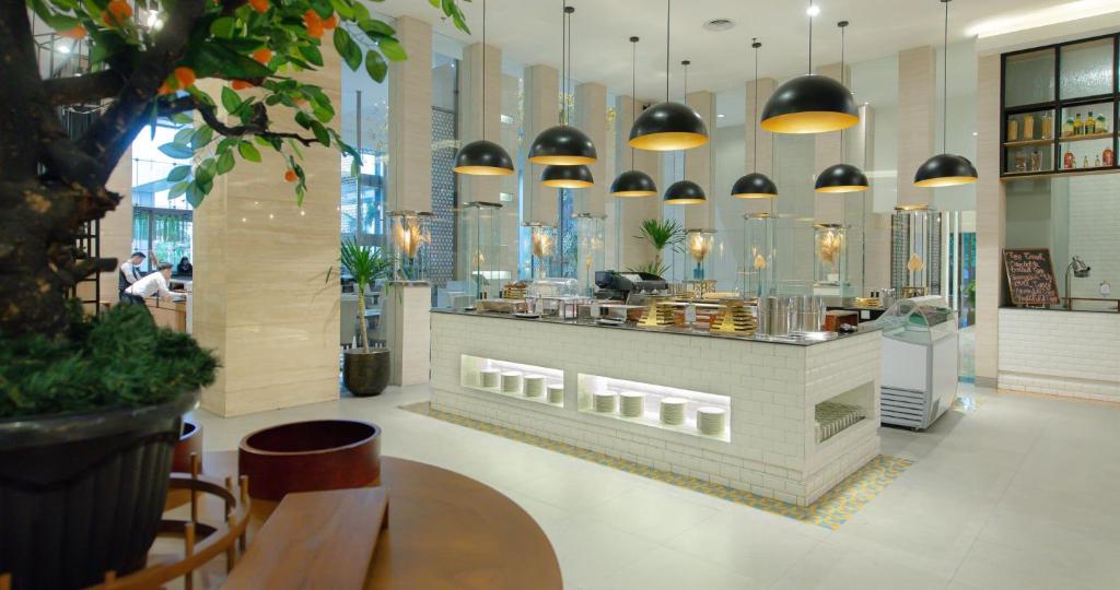 Restaurace v ubytování Gumaya Tower Hotel